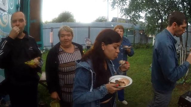 Шашлыки под дождём