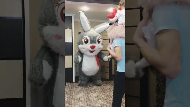 Новогодний корпоратив, поздравление. Большой Мишка, Зайчик. Зажигательные танцы. 2024