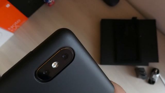 XIAOMI MI MIX 2S ANTEPRIMA! UNBOXING E PRIME IMPRESSIONI!