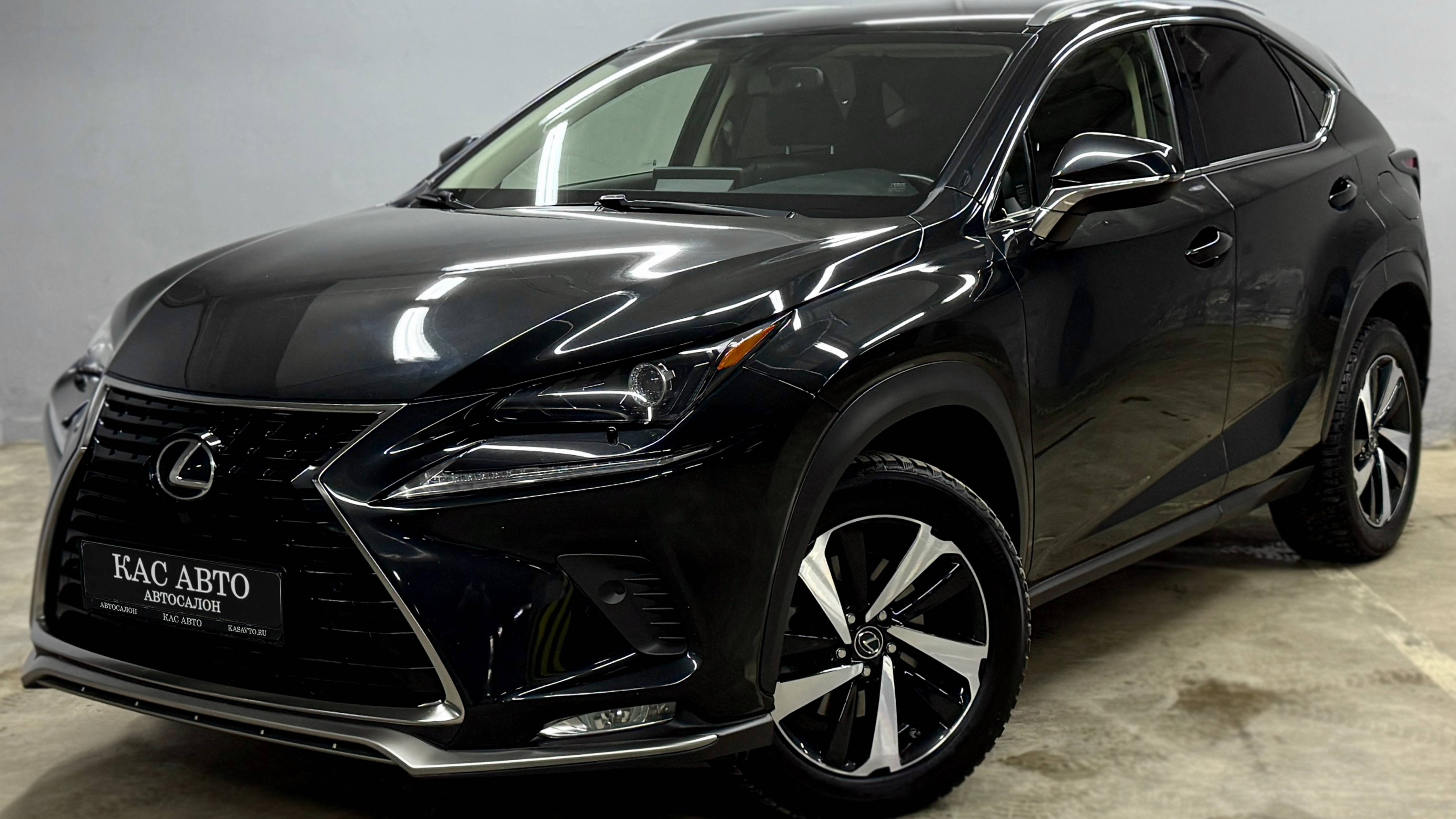 Lexus NX200 2.0 CVT (150 л.с.), 2021 год, рестайлинг, полный привод, дилерский автомобиль