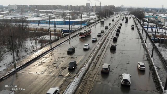 Эстакаду в Самаре у Кировского рынка сделают в 2021 году / ямы на дороге / Russia