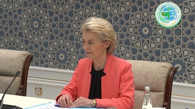 Президент Туркменистана провел переговоры с председателем Европейской Комиссии