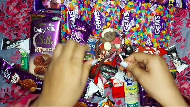 Unboxing Choco Goal Pops😋 vs Dairy Milk Lolly😘