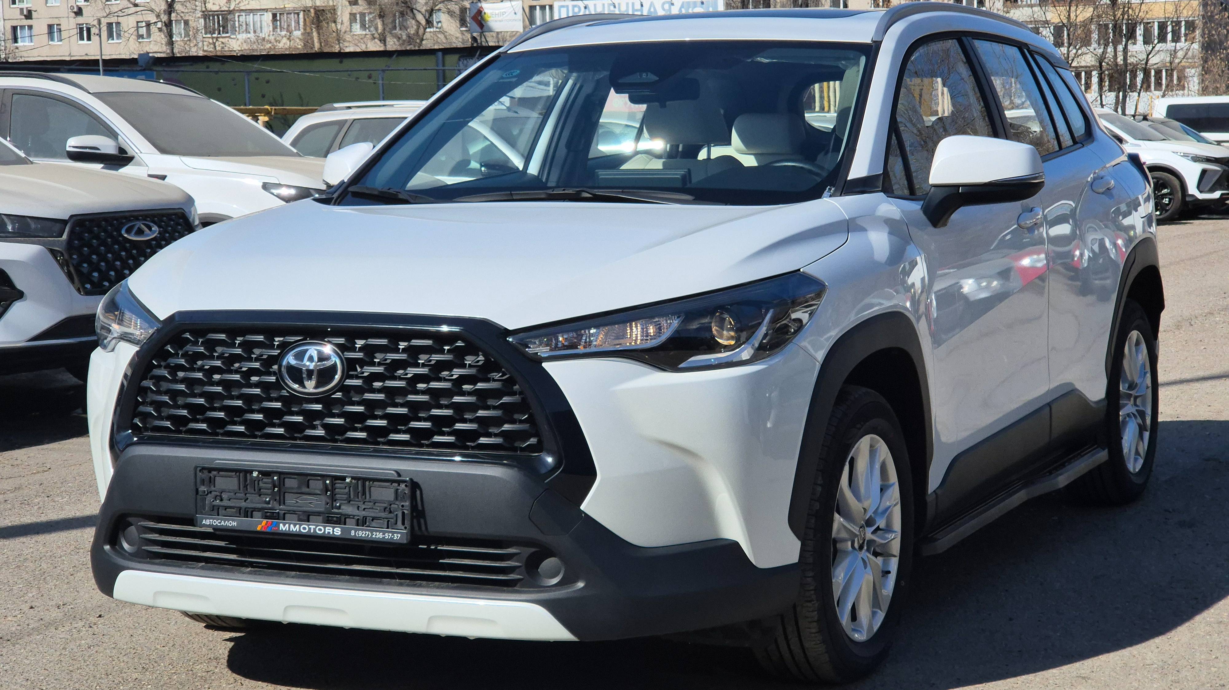 Обзор на Toyota Corolla Cross, 2023 г.в, в наличи в Уфе
