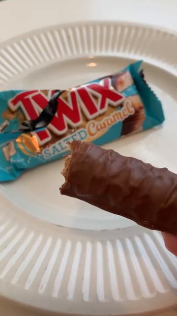 TASTE TEST TIME! Twix Salted Caramel!