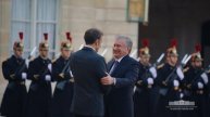 Президент Шавкат Мирзиёев Елисей саройида тантанали кутиб олинди
