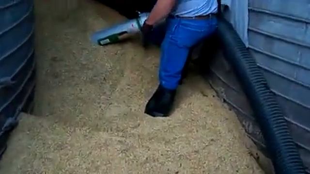 Работа пневмотранспортера Walinga Agri-Vac 7614