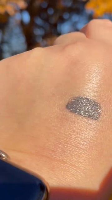 Chanel Ombré Premiere Laque Longwear Liquid Eyeshadow 17 Or Noir 🔥 #Chanel # eyeshadow