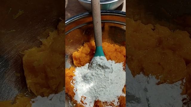 Закусочный рулет из тыквы