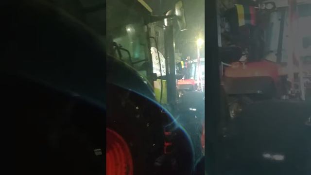 Протест в Вильнюсе - свободная страна - никто никого не бьёт дубинками не кидает в автозаки!