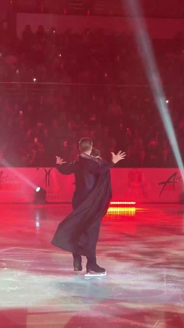 Евгения Медведева и Даниил Глейхенгауз на шоу Этери Тутберидзе в Ташкенте