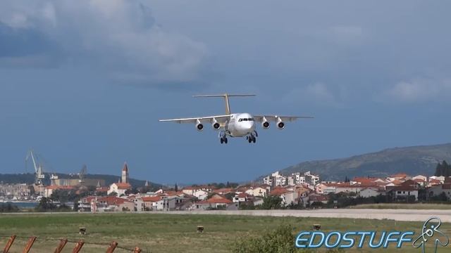 Malmö Aviation - BAE Systems Avro 146-RJ100 SE-DSR - Landing at Split airport SPU/LDSP