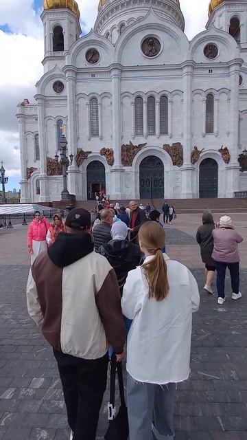 Очередь в храм