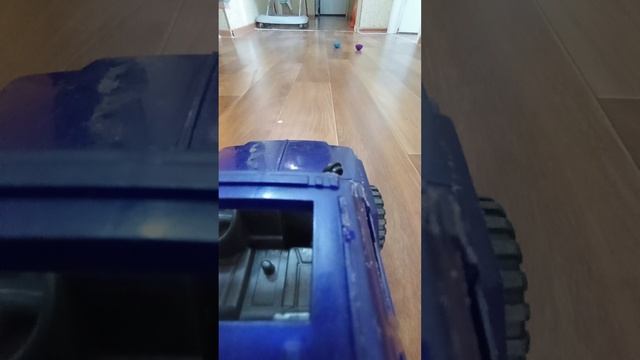 Аварии на игрушечных машинках (часть 2).