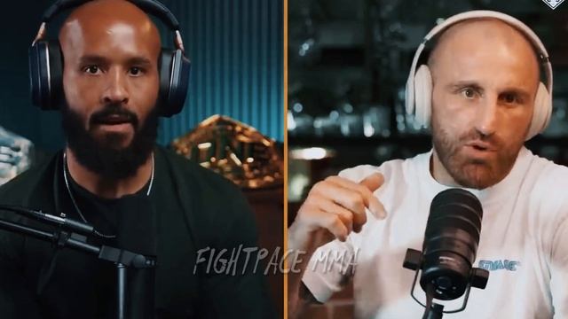 Деметриус Джонсон и Волкановски разбирают бой Махачев - Топурия | FightSpace MMA