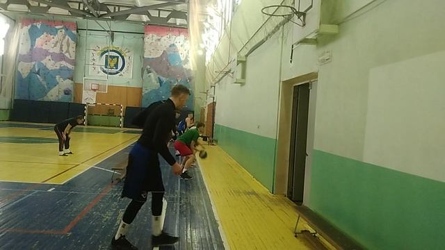 Упражнение - дриблинг с теннисным мячом Aleksandr00