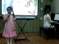 Русская народная песня Пряха. Поёт Алина Дарбинян 8 лет