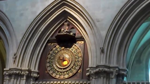 WELLS CATHEDRAL CLOCK