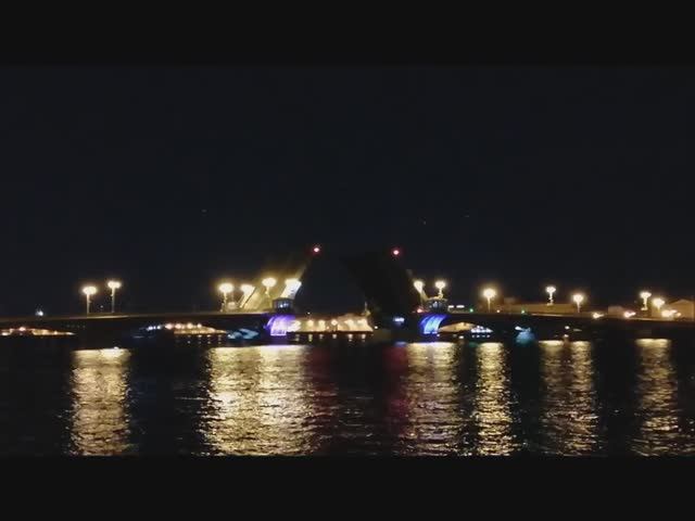 Стихотворение "Мосты"