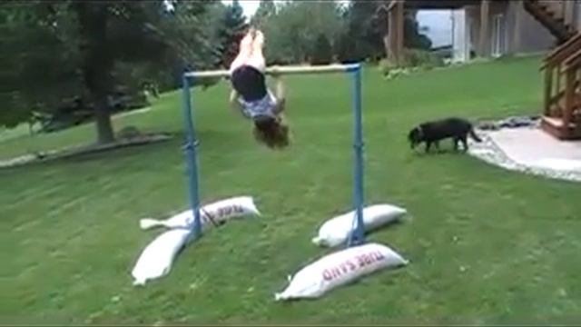 Lolly gymnastics