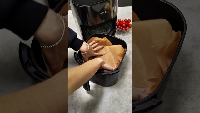Запеченный камамбер с багетом в аэрогриле W260