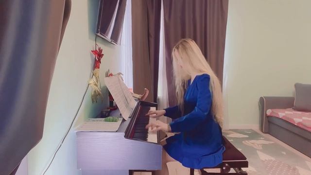 Loli Kami Requiem piano