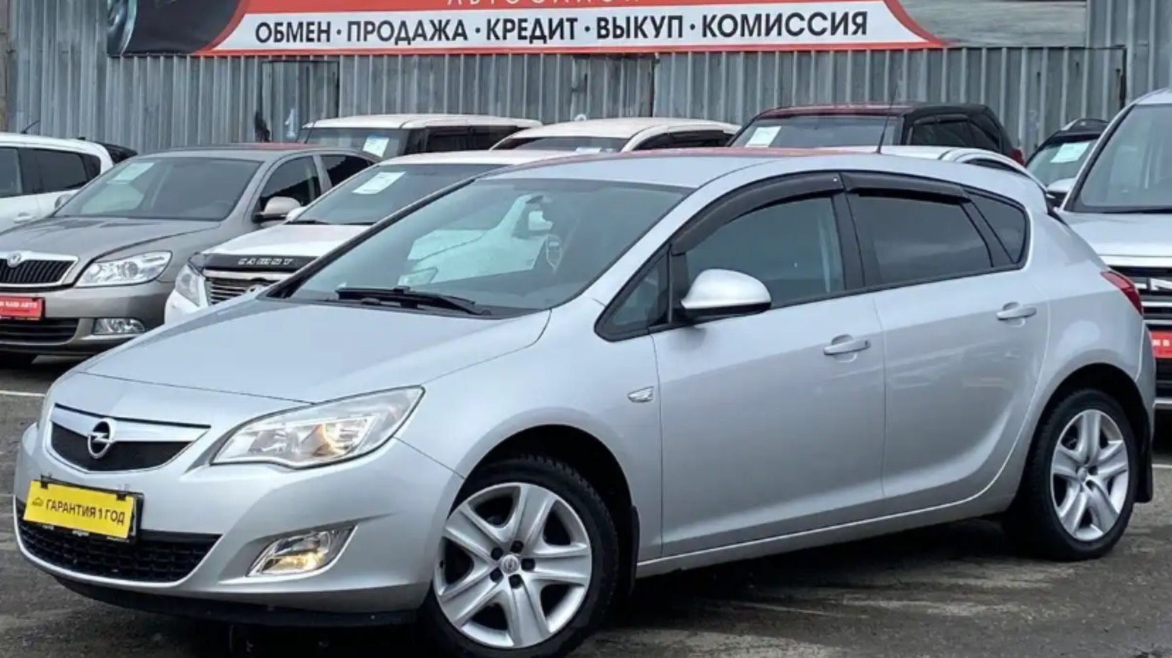 OPEL ASTRA 1.6 AT 2011