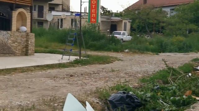 Поставьте лучше Алёнку. Будет намного лучше. Будут БОЯТЬСЯ МУСОР КИДАТЬ