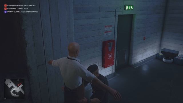 HITMAN 3 Guard has multiple personalities