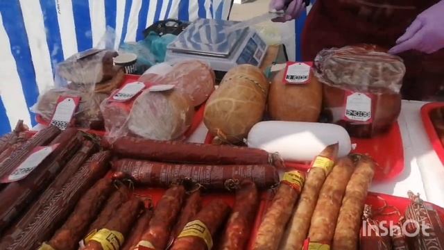 Спина поставила крест на заборе.