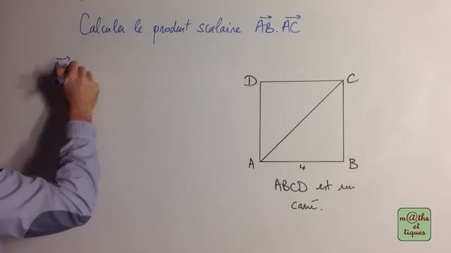 Calculer un produit scalaire par projection - Première