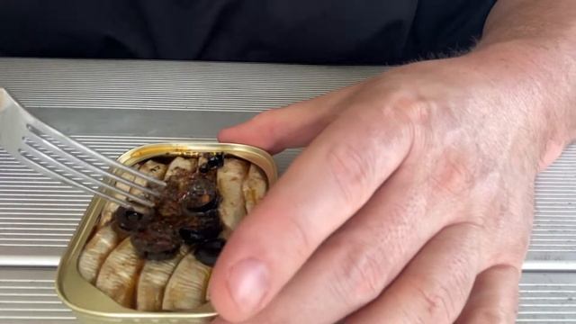 King Oscar Sardines in Olive Oil Mediterranean Style   Taste Test & Food Review
