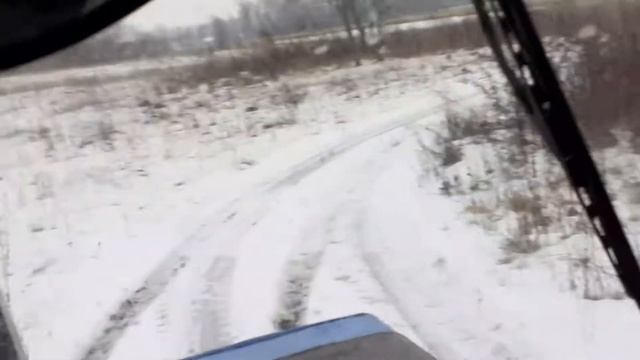 ЛТЗ 55 с прицепом, сьездели за рулонами.