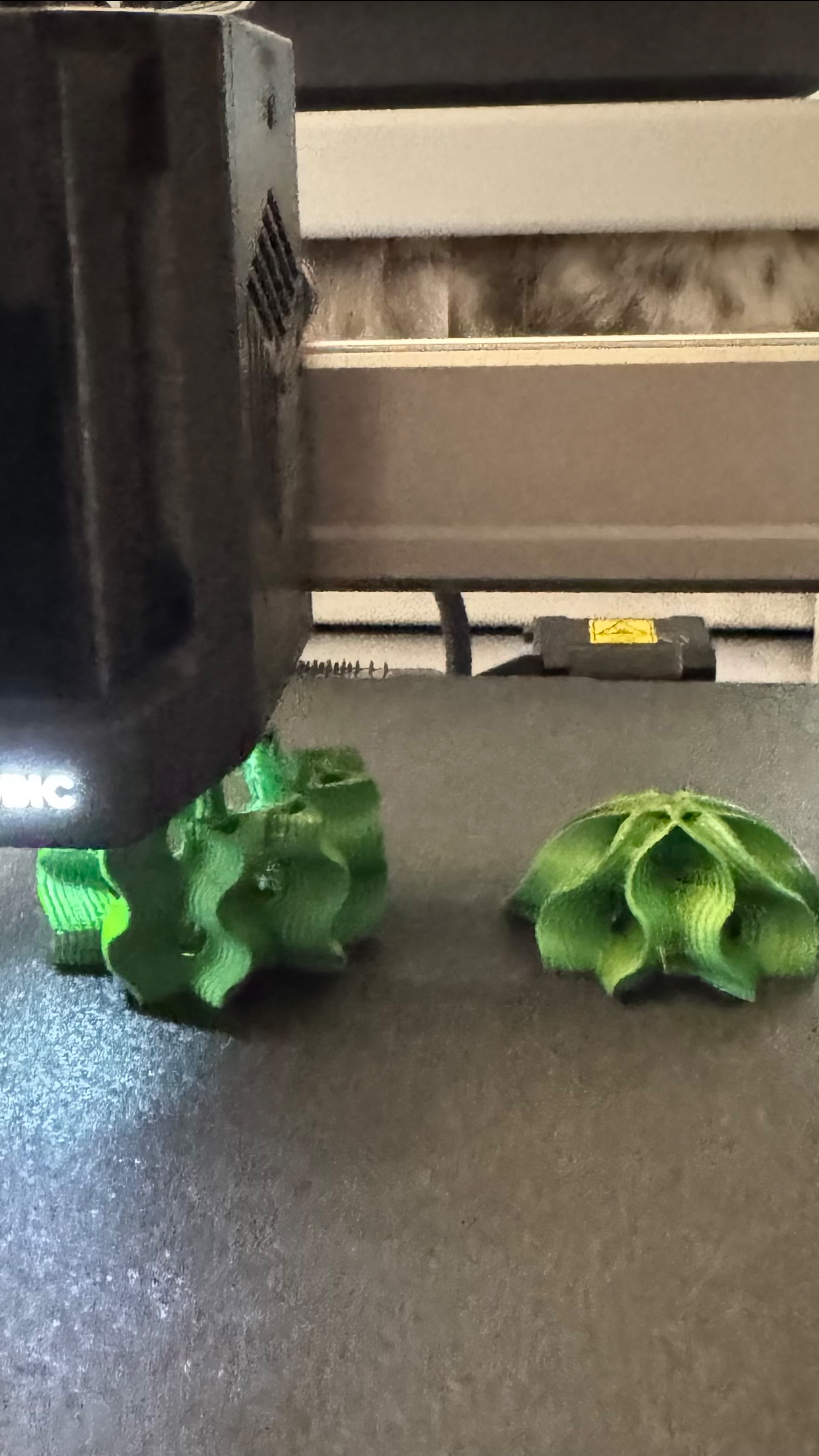Это что за зефирки ⁉️ Интересно 🤔🫣 #3dmodeling #3dprinting #халява #фигурка #filament #эмоции