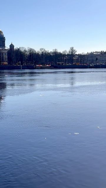 Большая Нева, лёд тронулся