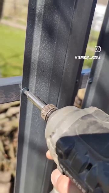 Монтаж забора из Евроштакетника серый матовый Ral7024⚙️🔥