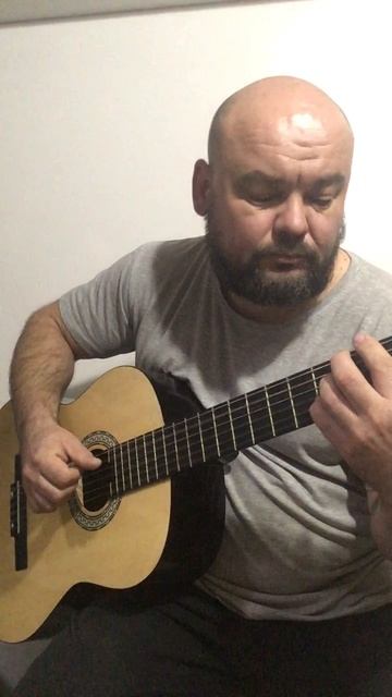 06-04-2025 Еду Еду / на гитаре / учу Вступление к песне . Красивый проигрыш на гитаре