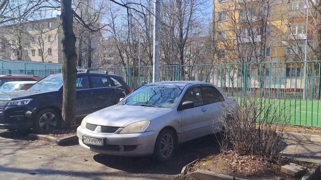 Старый двор. Старый район Крюково.