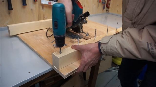 РАСПИЛОВОЧНЫЙ СТОЛ для ручной циркулярной пилы своими руками.  Самодельный циркулярный станок