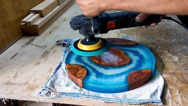 How to make a DIY Wall Clock / Clock made of epoxy resin