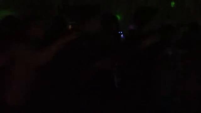Видео ролик со школьной тусовки.