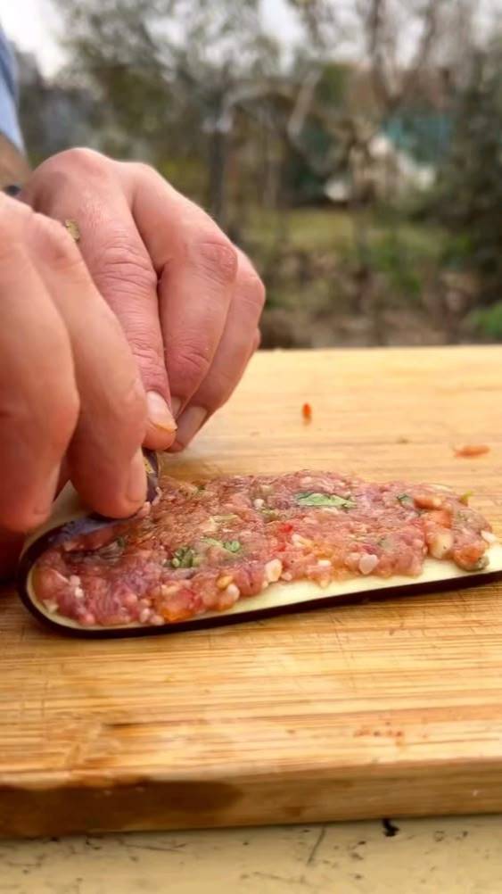 Рулетики из баклажанов