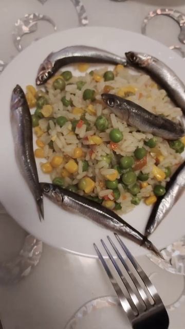 Ужин рис с овощами и рыба )