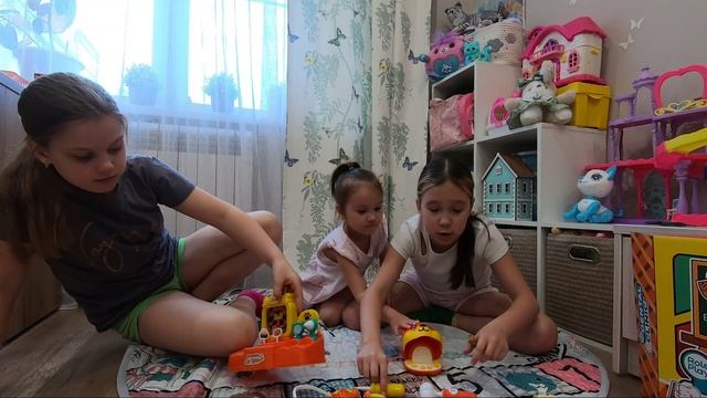 Распаковка докторского набора / Распаковка игрушек / unpacking