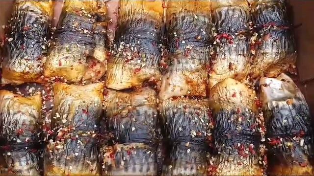 Рулет из Скумбрии горячего копчения со специями