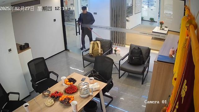 Кража - слепой с собакой )))