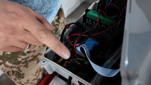 Неисправность магнитного датчика на электрическом плиткорезе с автоподачей | Мастерская LETO TOOLS