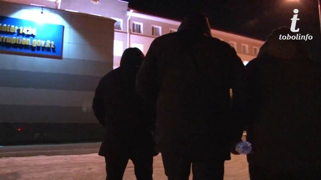В Нацбюро людей ведут под покровом ночи