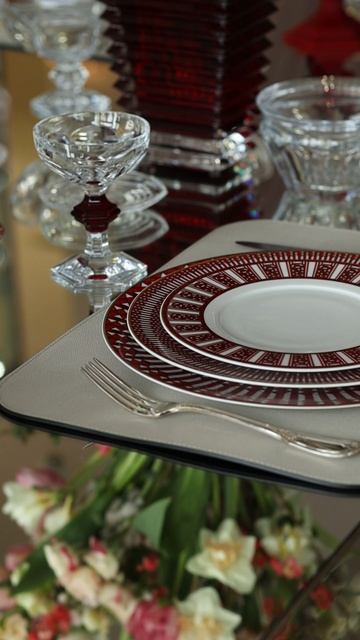 Новая коллекция фарфора Arcadia от Baccarat уже в салоне Luxury Living