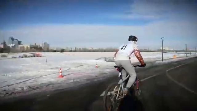 В столице прошли зимние соревнования по триатлону